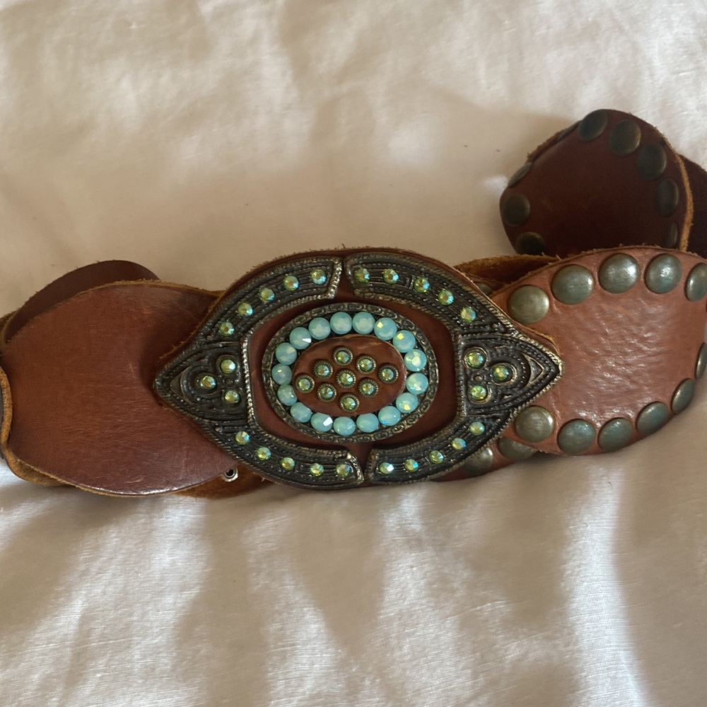 Gorgeous leather studded belt- vintage - Picture 7 of 9